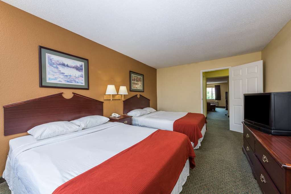 Super 8 By Wyndham Indianapolis/Ne/Castleton Area Hotel Ruang foto