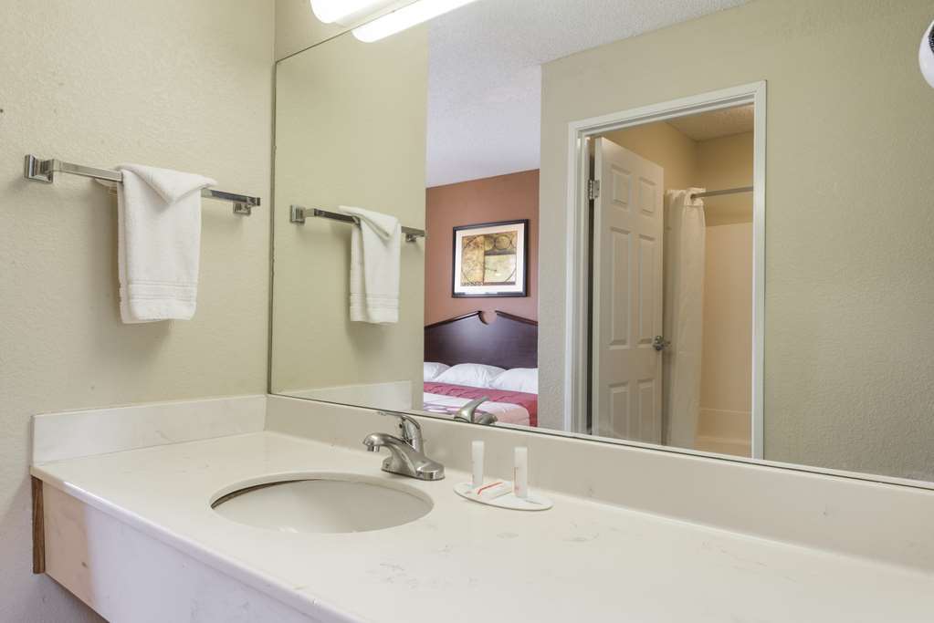 Super 8 By Wyndham Indianapolis/Ne/Castleton Area Hotel Ruang foto